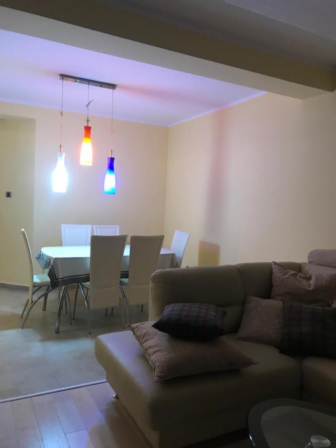 Mum'S Apartment Petrovac Eksteriør bilde